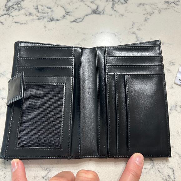 Vintage Guess Wallet Black Faux Leather Bi-fold with Snap pocket SOME WEAR - Picture 4 of 12